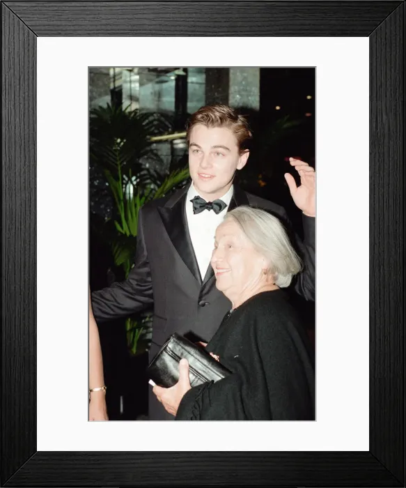 Framed Print : Titanic 1997 film premiere at the Empire in Leicester Square, London