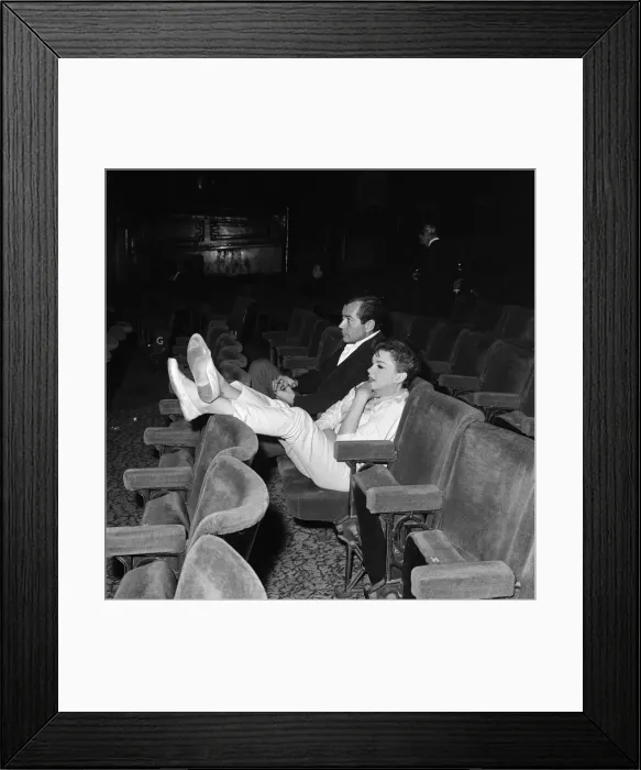 Framed Print : Judy Garland and her daughter are returning to the London Palladium for a repeat Framed Print : Judy Garland and her daughter are returning to the London Palladium for a repeat