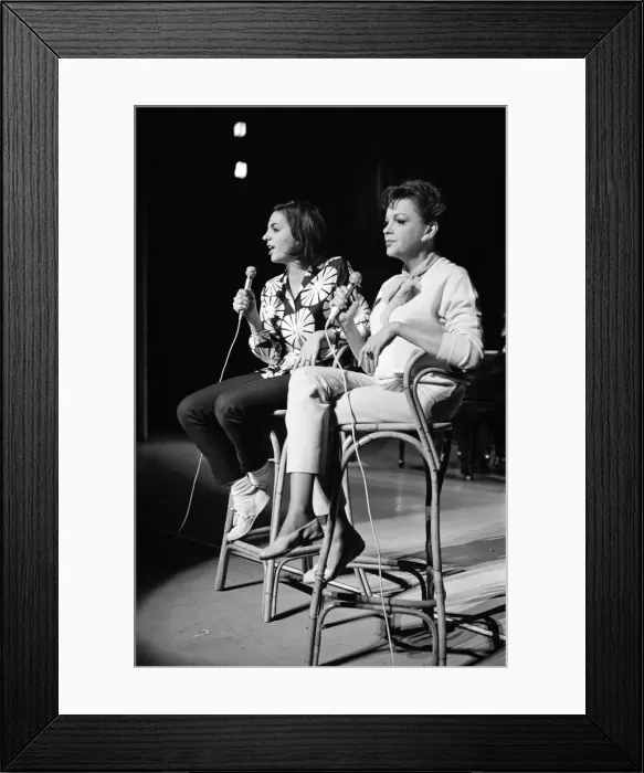 Framed Print : Judy Garland and her daughter Liza Minnelli are returning to the London Palladium for a