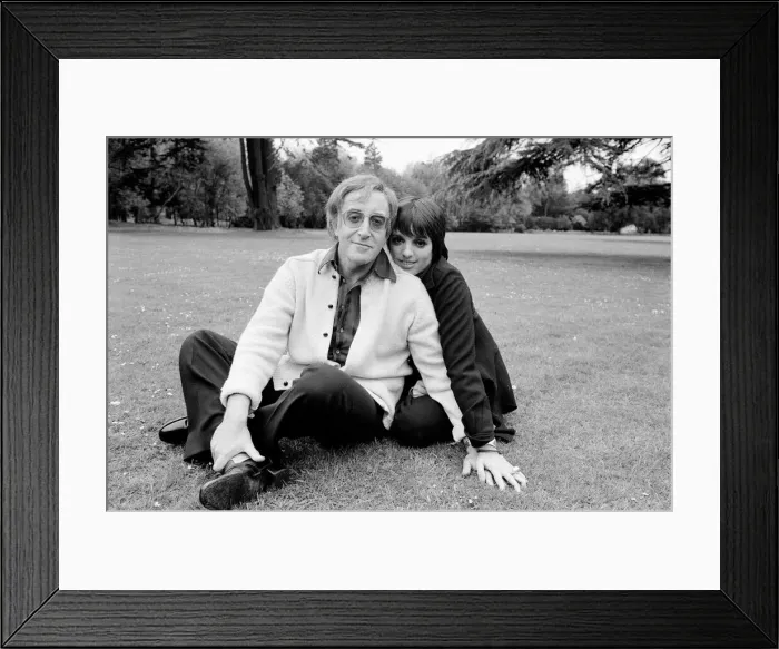 Framed Print : The happy couple, Liza Minnelli and Peter Sellers photographed at Shepperton Studios Framed Print : The happy couple, Liza Minnelli and Peter Sellers photographed at Shepperton Studios