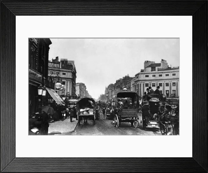 Framed Print : Busy scene in Central London showing the traffic at Oxford Circus, 1882 Framed Print : Busy scene in Central London showing the traffic at Oxford Circus, 1882