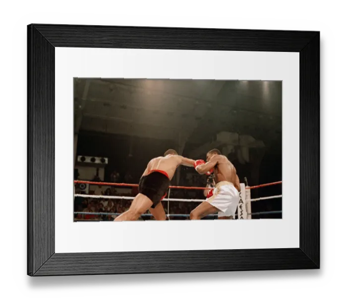 Framed Print : Lloyd Honeyghan vs Marlon Starling for the WBC Welterweight title Framed Print : Lloyd Honeyghan vs Marlon Starling for the WBC Welterweight title