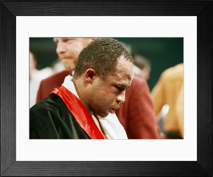 Framed Print : Lloyd Honeyghan vs Marlon Starling for the WBC Welterweight title