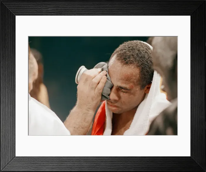 Framed Print : Lloyd Honeyghan vs Marlon Starling for the WBC Welterweight title Framed Print : Lloyd Honeyghan vs Marlon Starling for the WBC Welterweight title
