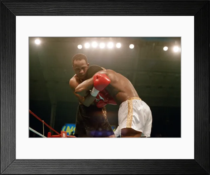 Framed Print : Lloyd Honeyghan vs Marlon Starling for the WBC Welterweight title Framed Print : Lloyd Honeyghan vs Marlon Starling for the WBC Welterweight title