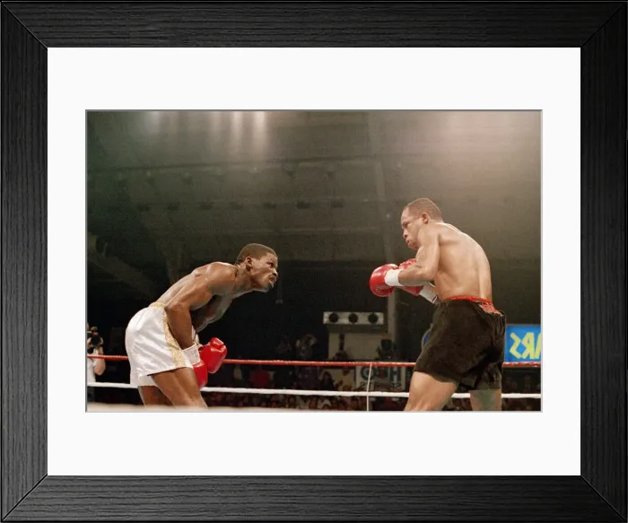 Framed Print : Lloyd Honeyghan vs Marlon Starling for the WBC Welterweight title