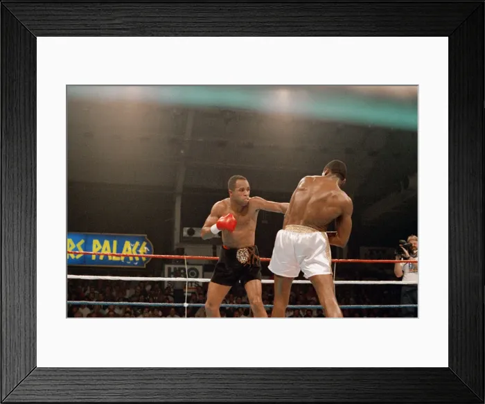 Framed Print : Lloyd Honeyghan vs Marlon Starling for the WBC Welterweight title Framed Print : Lloyd Honeyghan vs Marlon Starling for the WBC Welterweight title