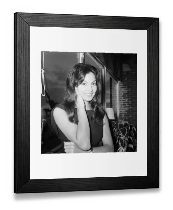 Framed Print : Rosanna Schiaffino, Italian actress, in the UK to star in new film, The Victors Framed Print : Rosanna Schiaffino, Italian actress, in the UK to star in new film, The Victors