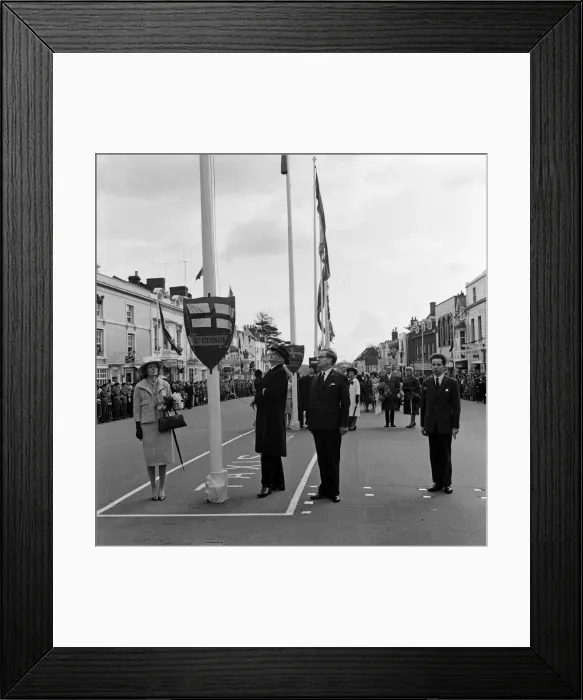 Framed Print : Celebrations for 400 years since the birth of William Shakespeare in Stratford-upon-Avon Framed Print : Celebrations for 400 years since the birth of William Shakespeare in Stratford-upon-Avon