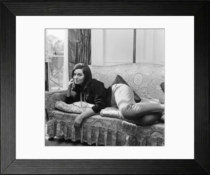 Framed Print : Rosanna Schiaffino, Italian actress, in the UK for the Royal Film Command Performance of Framed Print : Rosanna Schiaffino, Italian actress, in the UK for the Royal Film Command Performance of