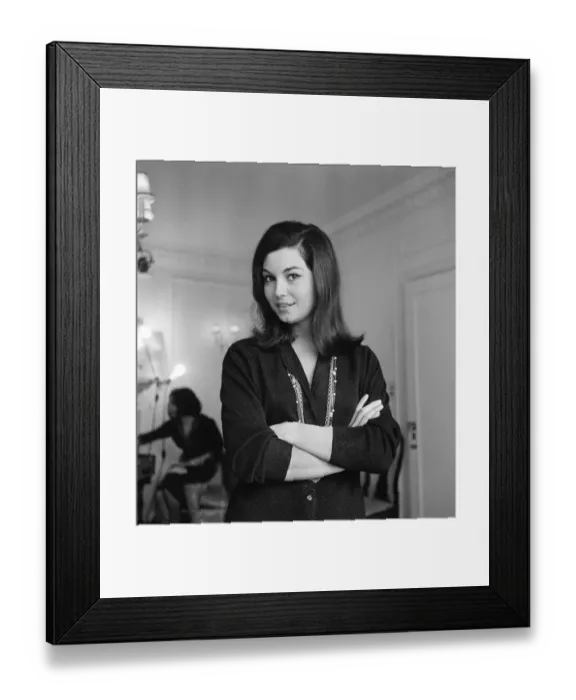 Framed Print : Rosanna Schiaffino, Italian actress, in the UK for the Royal Film Command Performance of