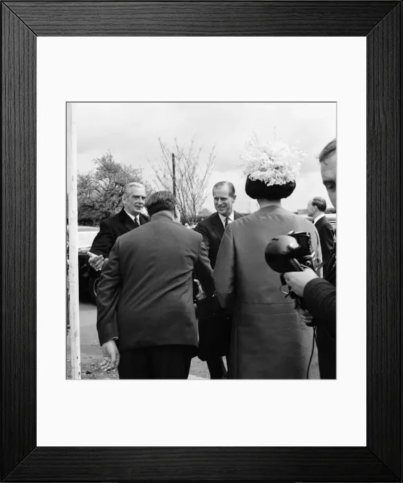 Framed Print : Celebrations for 400 years since the birth of William Shakespeare in Stratford-upon-Avon Framed Print : Celebrations for 400 years since the birth of William Shakespeare in Stratford-upon-Avon
