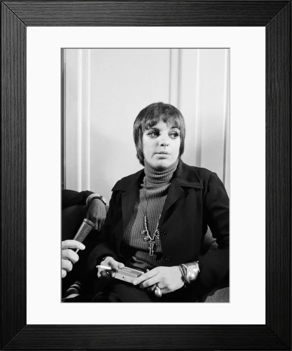 Framed Print : Hollywood star Liza Minnelli today at The Savoy Hotel. 22nd May 1973
