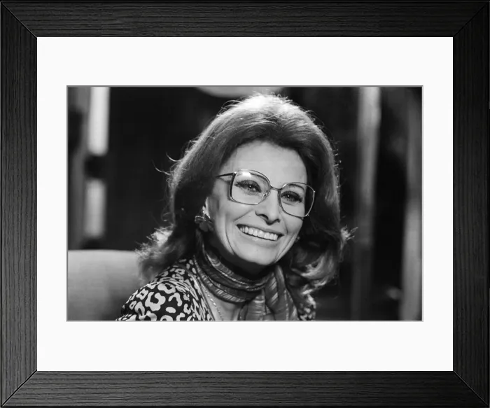 Framed Print : Actress Sophia Loren pictured at the Piccadilly Hotel Manchester, December 1982 Framed Print : Actress Sophia Loren pictured at the Piccadilly Hotel Manchester, December 1982