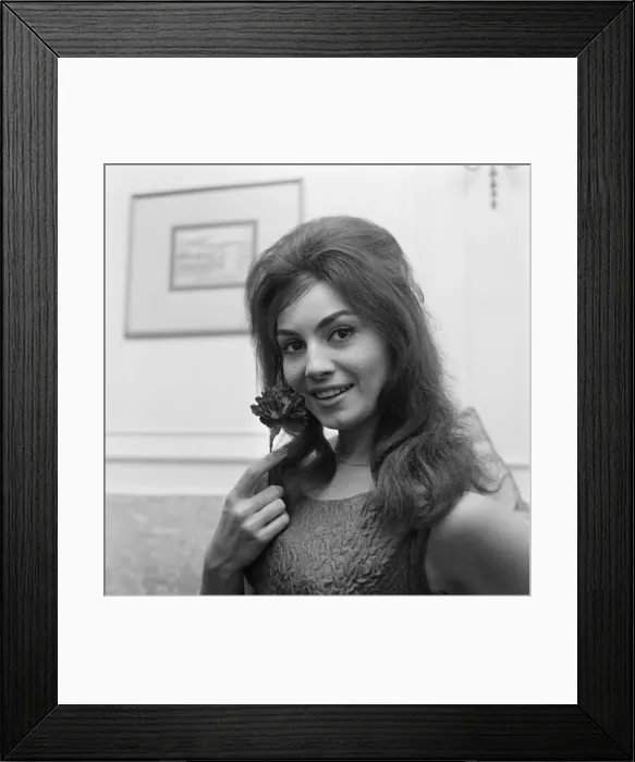 Framed Print : Rosanna Schiaffino, Italian actress, in the UK for a two week stay to learn English Framed Print : Rosanna Schiaffino, Italian actress, in the UK for a two week stay to learn English