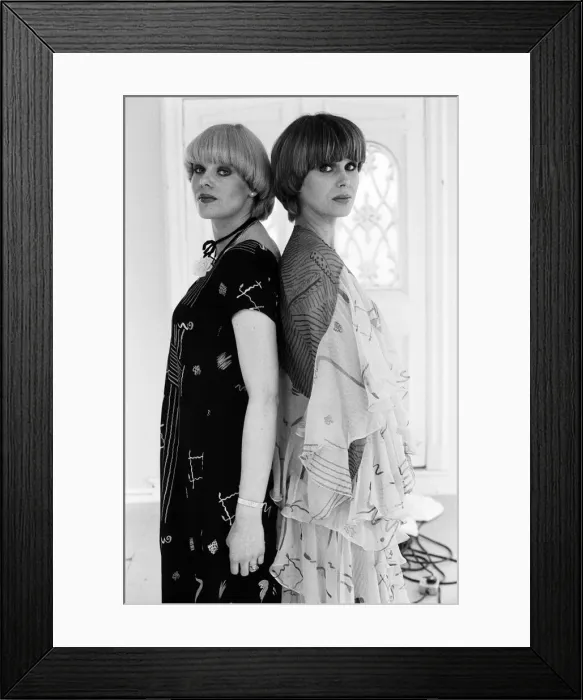 Framed Print : Actress Joanna Lumley with the winner of the Purdey haircut competition winner
