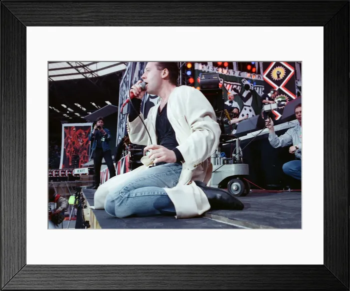 Framed Print : Jim Kerr, singer with the group Simple Minds, performing at the Nelson Mandela 70th Framed Print : Jim Kerr, singer with the group Simple Minds, performing at the Nelson Mandela 70th