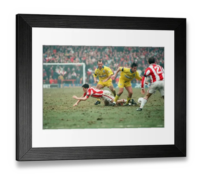 Framed Print : English League Division One match at the Victoria Ground. Huddersfield Town A. F. C