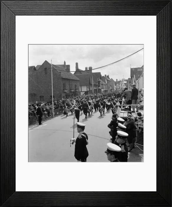 Framed Print : Celebrations for 400 years since the birth of William Shakespeare in Stratford-upon-Avon Framed Print : Celebrations for 400 years since the birth of William Shakespeare in Stratford-upon-Avon