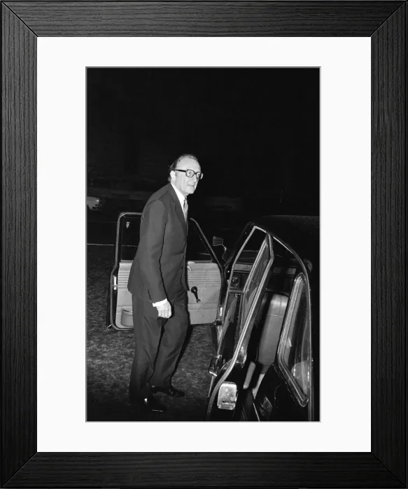 Framed Print : Former Secretary of State for Defence Lord Carrington arrives at BBC broadcasting House Framed Print : Former Secretary of State for Defence Lord Carrington arrives at BBC broadcasting House