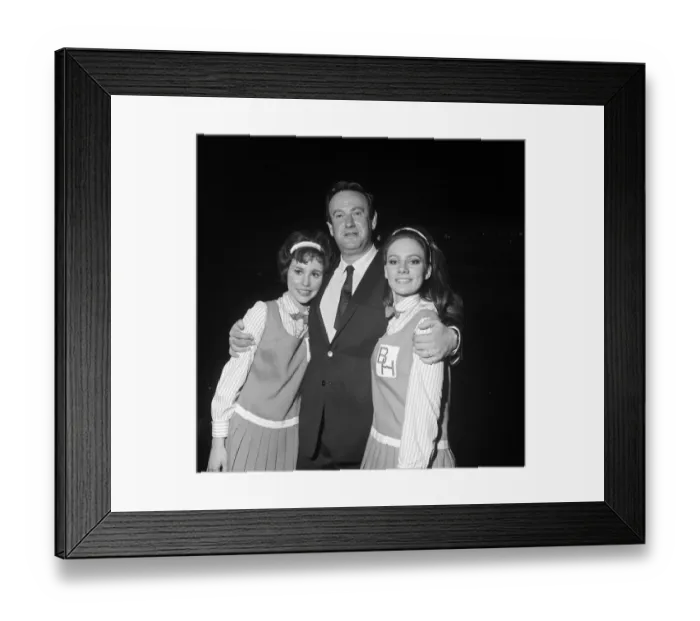 Framed Print : First night of Passion Flower Hotel'at the Prince of Wales Theatre