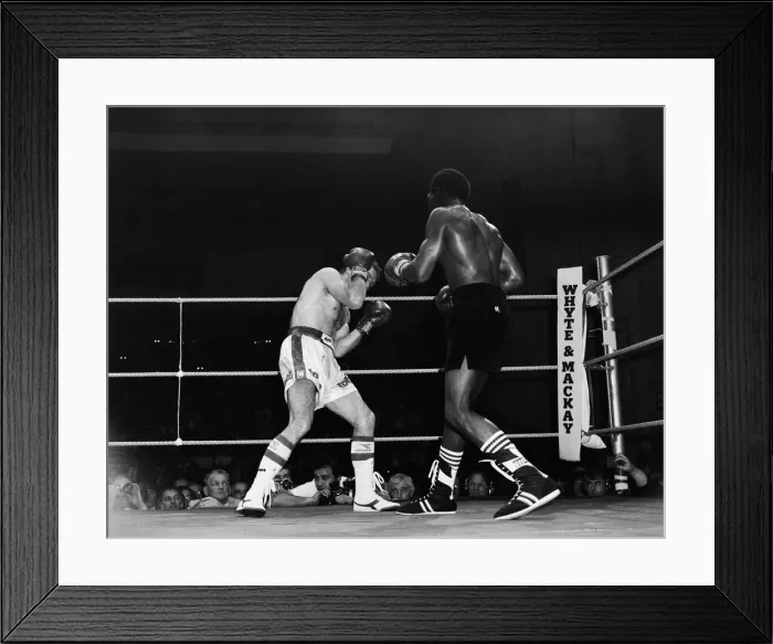 Framed Print : Maurice Hope v Rocky Mattioli (rematch). WBC World Super Welterweight Title at Conference Framed Print : Maurice Hope v Rocky Mattioli (rematch). WBC World Super Welterweight Title at Conference