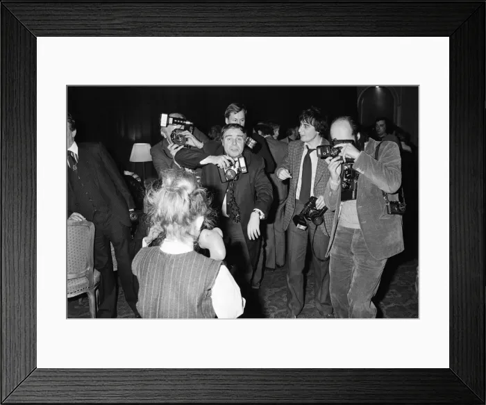 Framed Print : Seven year old child actress Drew Barrymore (pictured from behind) Framed Print : Seven year old child actress Drew Barrymore (pictured from behind)