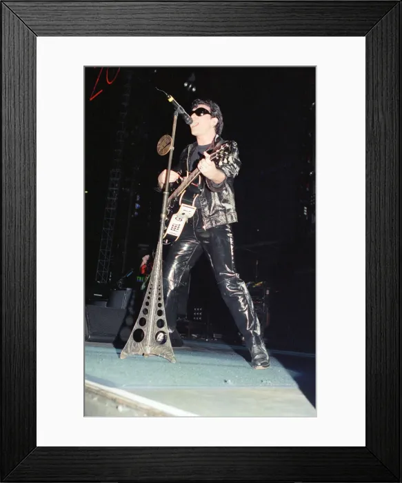 Framed Print : U2 in concert on the Zoo TV Tour, Wembley Stadium. Bono performing on stage Framed Print : U2 in concert on the Zoo TV Tour, Wembley Stadium. Bono performing on stage