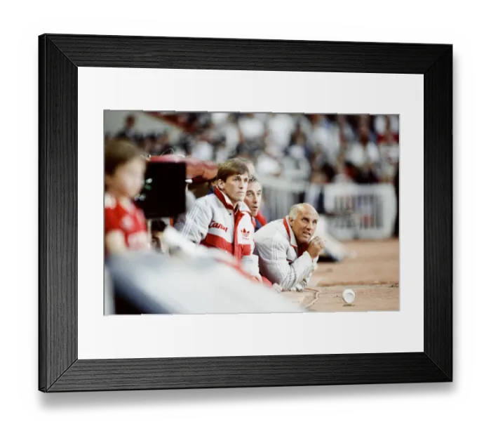 Framed Print : Liverpool 0 v 2 Arsenal, Division One League Title clincher at Anfield, Liverpool Framed Print : Liverpool 0 v 2 Arsenal, Division One League Title clincher at Anfield, Liverpool