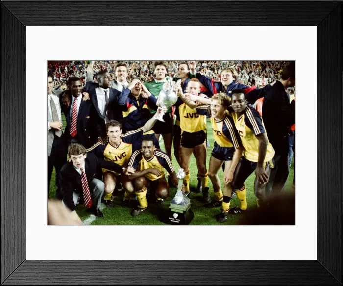 Framed Print : Liverpool 0 v 2 Arsenal, Division One League Title clincher at Anfield, Liverpool Framed Print : Liverpool 0 v 2 Arsenal, Division One League Title clincher at Anfield, Liverpool