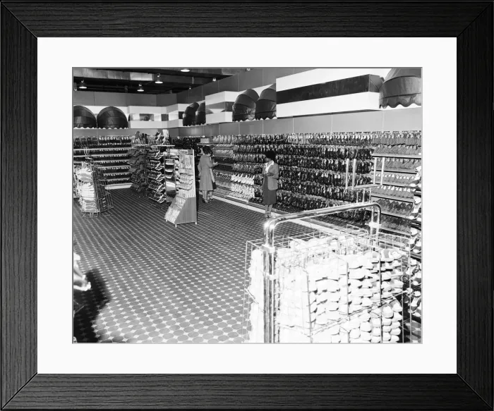 Framed Print : First look at new Tesco Store, England, Saturday 20th October 1979. (Location TBC)