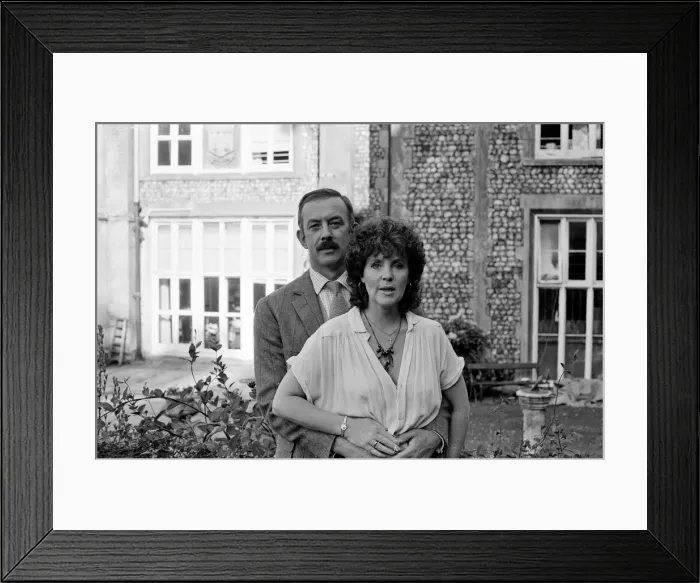 Framed Print : Pauline Collins and Roy Marsden on the set of The Black Tower'in Norfolk Framed Print : Pauline Collins and Roy Marsden on the set of The Black Tower'in Norfolk