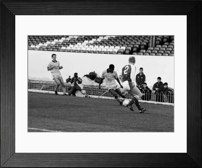 Framed Print : Reading Reserves v Arsenal Reserves held at Highbury. 16th February 1991 Framed Print : Reading Reserves v Arsenal Reserves held at Highbury. 16th February 1991