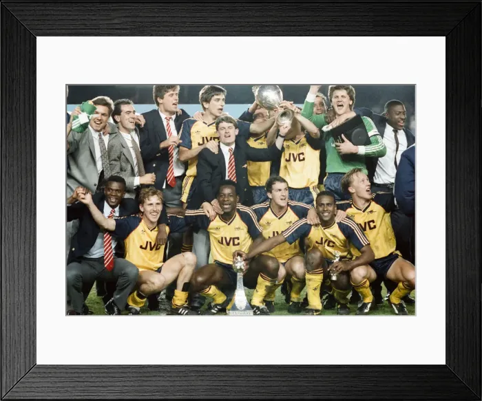 Framed Print : Liverpool 0 v 2 Arsenal, Division One League Title clincher at Anfield, Liverpool Framed Print : Liverpool 0 v 2 Arsenal, Division One League Title clincher at Anfield, Liverpool