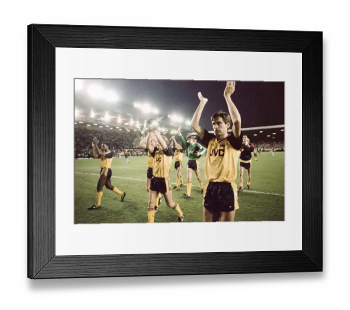 Framed Print : Liverpool 0 v 2 Arsenal, Division One League Title clincher at Anfield, Liverpool