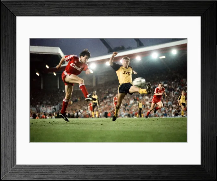 Framed Print : Liverpool 0 v 2 Arsenal, Division One League Title clincher at Anfield, Liverpool Framed Print : Liverpool 0 v 2 Arsenal, Division One League Title clincher at Anfield, Liverpool