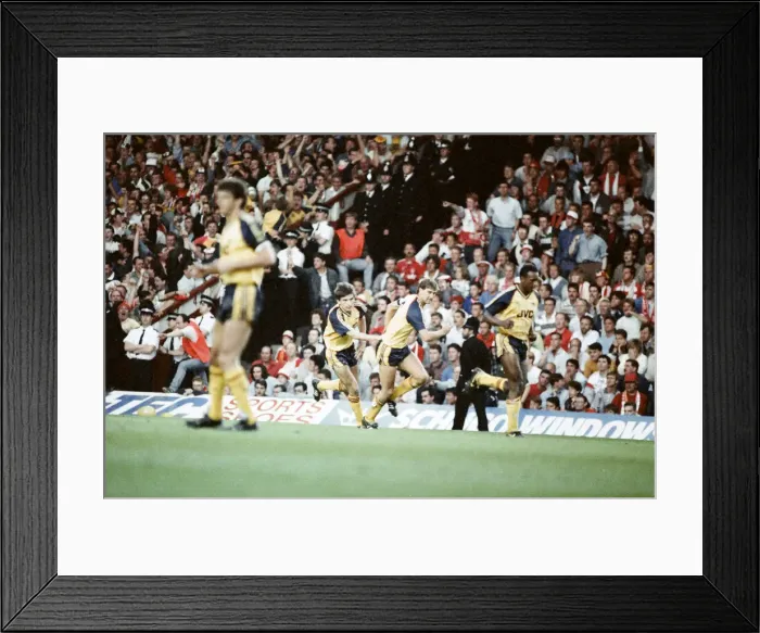 Framed Print : Liverpool 0 v 2 Arsenal, Division One League Title clincher at Anfield, Liverpool