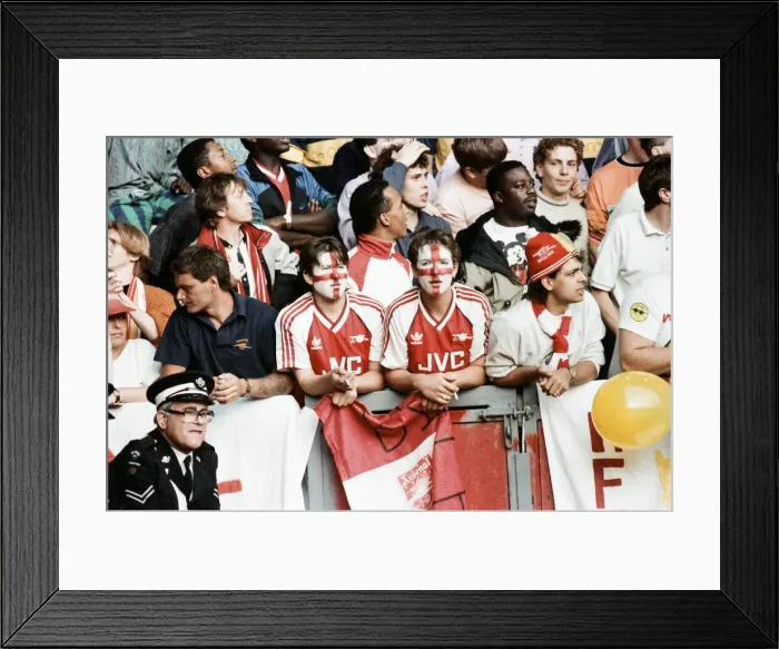 Framed Print : Liverpool 0 v 2 Arsenal, Division One League Title clincher at Anfield, Liverpool Framed Print : Liverpool 0 v 2 Arsenal, Division One League Title clincher at Anfield, Liverpool