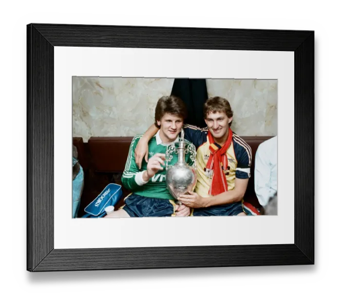 Framed Print : Liverpool 0 v 2 Arsenal, Division One League Title clincher at Anfield, Liverpool Framed Print : Liverpool 0 v 2 Arsenal, Division One League Title clincher at Anfield, Liverpool