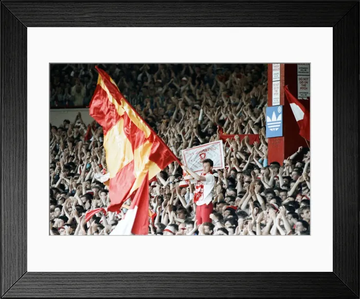 Framed Print : Liverpool 0 v 2 Arsenal, Division One League Title clincher at Anfield, Liverpool