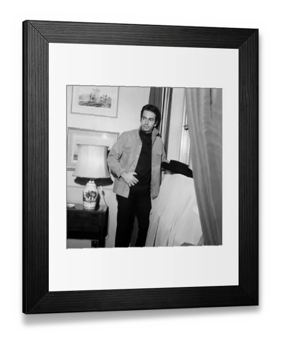 Framed Print : American songwriter Neil Diamond pictued at Westbury Hotel. 3rd May 1967