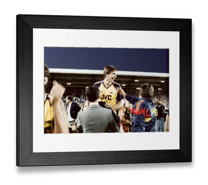 Framed Print : Liverpool 0 v 2 Arsenal, Division One League Title clincher at Anfield, Liverpool Framed Print : Liverpool 0 v 2 Arsenal, Division One League Title clincher at Anfield, Liverpool