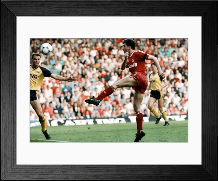 Framed Print : Liverpool 0 v 2 Arsenal, Division One League Title clincher at Anfield, Liverpool Framed Print : Liverpool 0 v 2 Arsenal, Division One League Title clincher at Anfield, Liverpool
