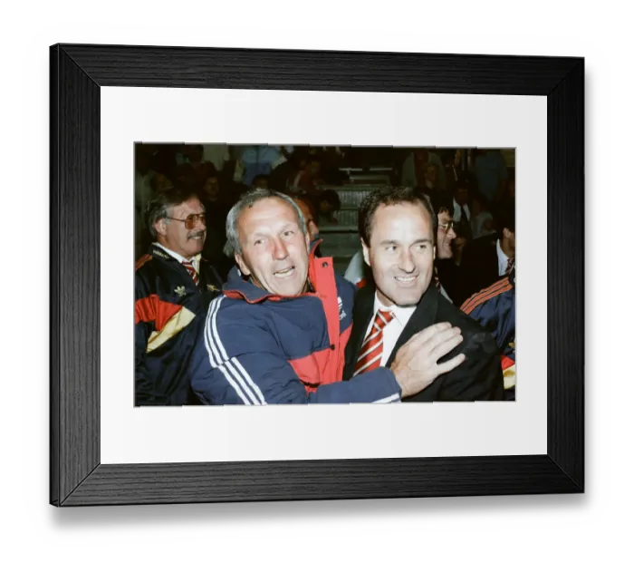 Framed Print : Liverpool 0 v 2 Arsenal, Division One League Title clincher at Anfield, Liverpool