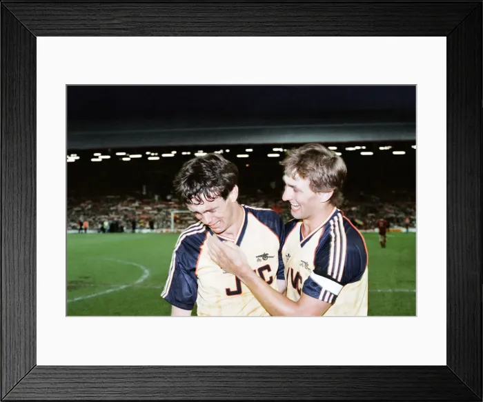 Framed Print : Liverpool 0 v 2 Arsenal, Division One League Title clincher at Anfield, Liverpool Framed Print : Liverpool 0 v 2 Arsenal, Division One League Title clincher at Anfield, Liverpool