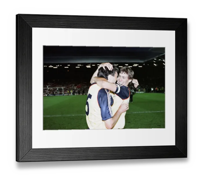 Framed Print : Liverpool 0 v 2 Arsenal, Division One League Title clincher at Anfield, Liverpool Framed Print : Liverpool 0 v 2 Arsenal, Division One League Title clincher at Anfield, Liverpool
