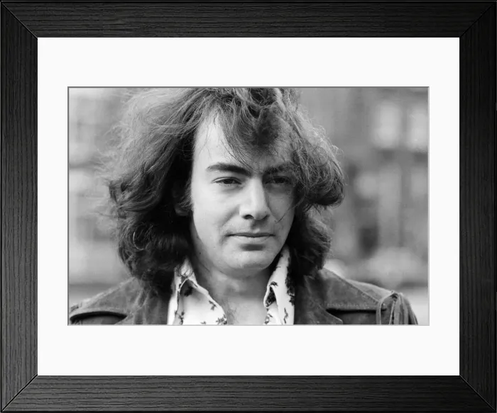 Framed Print : Neil Diamond, top American singer songwriter is in Britain for a month long European tour Framed Print : Neil Diamond, top American singer songwriter is in Britain for a month long European tour