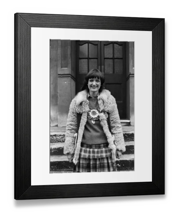 Framed Print : Tessa Jowell, Labour parliamentary candidate for the Ilford North by-election Framed Print : Tessa Jowell, Labour parliamentary candidate for the Ilford North by-election