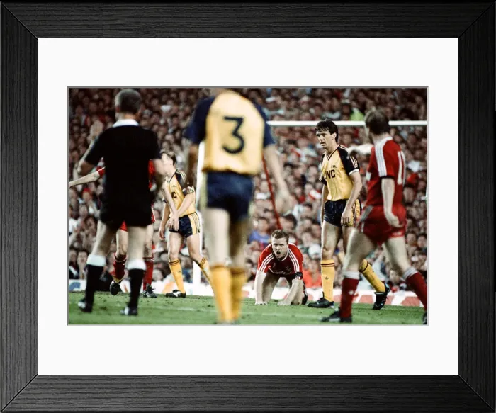 Framed Print : Liverpool 0 v 2 Arsenal, Division One League Title clincher at Anfield, Liverpool