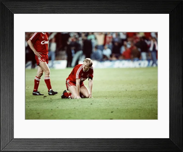 Framed Print : Liverpool 0 v 2 Arsenal, Division One League Title clincher at Anfield, Liverpool